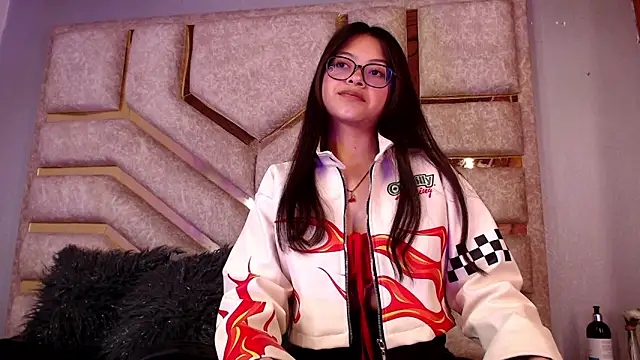 Snapshot of Anittarouse chatting on March 2026 03:28:01 PM Anittarouse online show from March 2026 03:28:01 PM