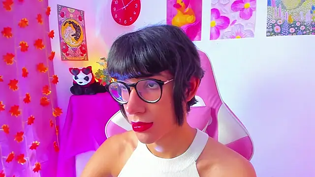 Madeline 21 online show from March 2026 05:10:02 AM