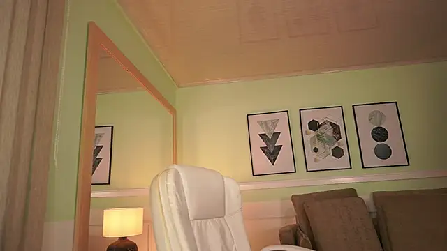 MandyCollins online show from April 2026 11:33:02 AM