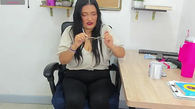 Stefy cg online show from April 2026 01:09:02 PM