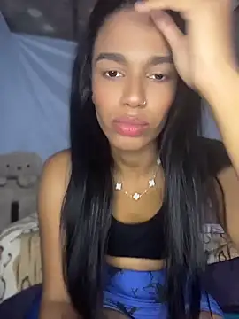 FlorSalvaje  online show from April 2026 01:10:01 AM