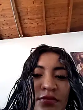 perla stone11 online show from April 2026 06:28:01 PM