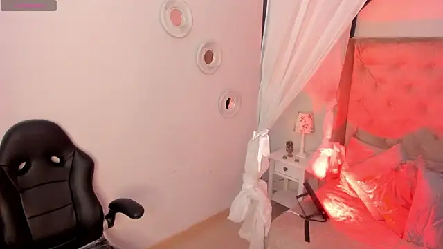 Snapshot of Raven_Dooll chatting on March 2026 10:15:01 PM Raven Dooll online show from March 2026 10:15:01 PM