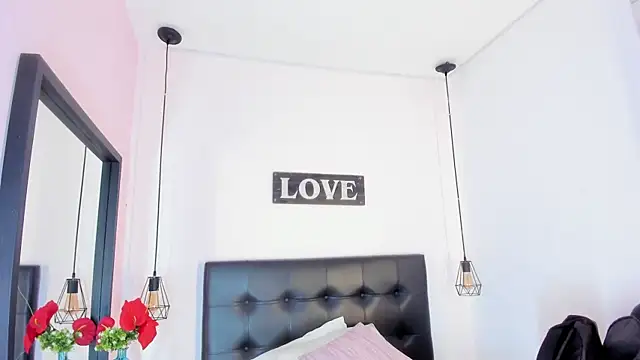 Snapshot of KatallelaMurillo chatting on March 2026 11:54:02 AM KatallelaMurillo online show from March 2026 11:54:02 AM