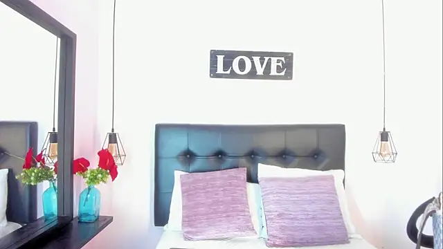 Snapshot of KatallelaMurillo chatting on April 2026 11:46:02 AM KatallelaMurillo online show from April 2026 11:46:02 AM