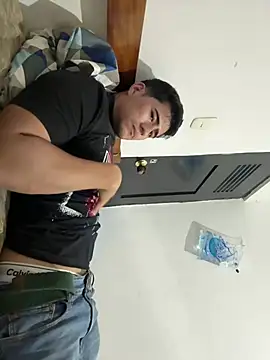 Snapshot of David-latinlover chatting on March 2026 06:04:01 PM David-latinlover online show from March 2026 06:04:01 PM