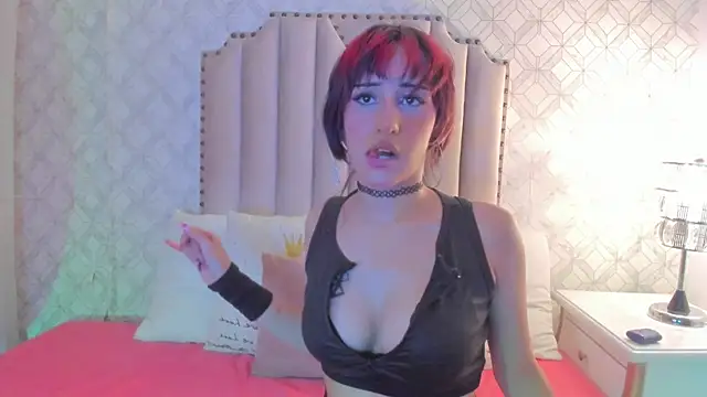 Snapshot of mika_doll chatting on April 2026 02:44:02 AM mika doll online show from April 2026 02:44:02 AM