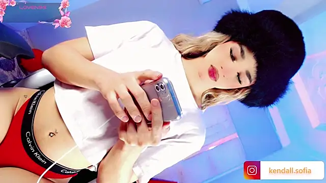 Snapshot of Sophiaa_doll_ chatting on April 2026 04:15:02 AM Sophiaa doll online show from April 2026 04:15:02 AM