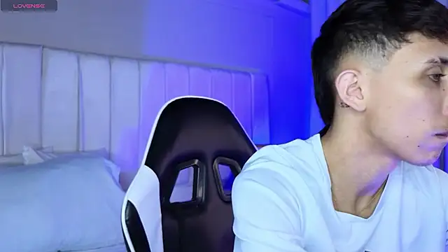 Snapshot of Rome_cortes chatting on March 2026 08:02:01 PM Rome cortes online show from March 2026 08:02:01 PM