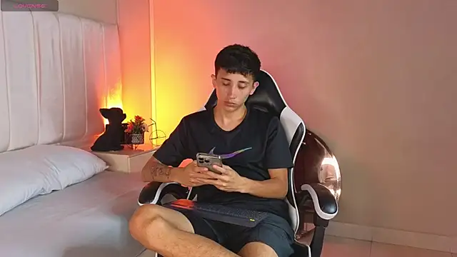 Snapshot of Rome_cortes chatting on April 2026 07:53:01 PM Rome cortes online show from April 2026 07:53:01 PM