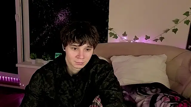 Snapshot of AnthonyCuutie chatting on April 2026 07:07:02 PM AnthonyCuutie online show from April 2026 07:07:02 PM