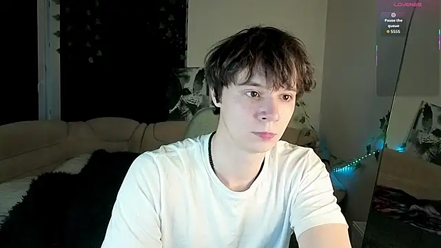 Snapshot of AnthonyCuutie chatting on May 2026 05:39:01 PM AnthonyCuutie online show from May 2026 05:39:01 PM