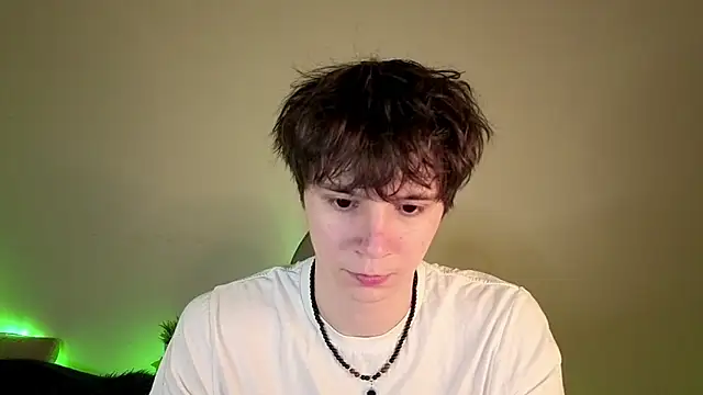 Snapshot of AnthonyCuutie chatting on May 2026 06:58:02 PM AnthonyCuutie online show from May 2026 06:58:02 PM