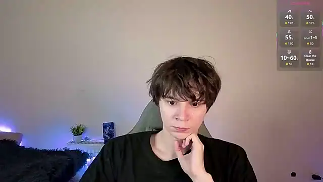 Snapshot of AnthonyCuutie chatting on June 2026 05:14:01 AM AnthonyCuutie online show from June 2026 05:14:01 AM