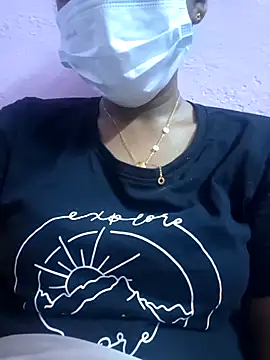 Snapshot of mithratamil chatting on April 2026 04:04:01 PM mithratamil online show from April 2026 04:04:01 PM