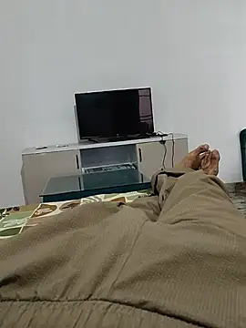 shybullggn online show from May 2026 04:52:01 AM