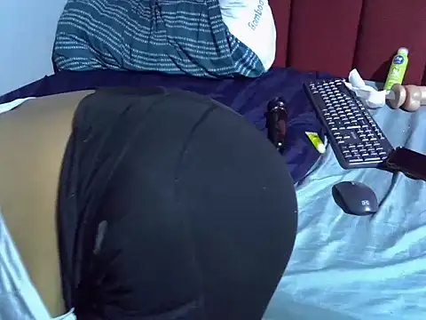 Talia82 online show from March 2026 04:33:01 PM