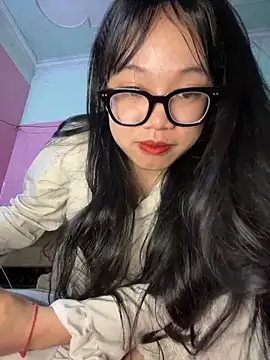 Leeeeiu online show from March 2026 03:15:01 PM