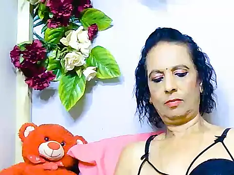Snapshot of Hot_queen58 chatting on June 2026 06:20:02 PM Hot queen58 online show from June 2026 06:20:02 PM