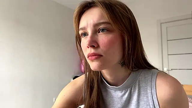 Lolatatee online show from March 2026 05:52:02 AM