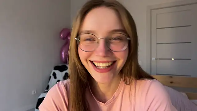 Lolatatee online show from March 2026 04:02:02 AM