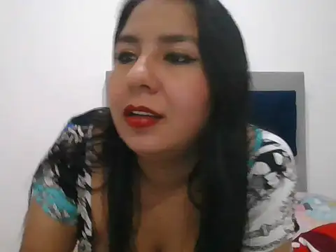 Snapshot of RaphandLey chatting on March 2026 04:28:02 AM RaphandLey online show from March 2026 04:28:02 AM