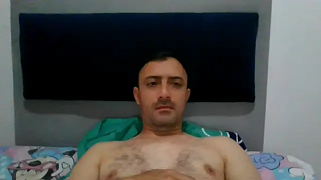 Snapshot of RaphandLey chatting on March 2026 09:31:02 PM RaphandLey online show from March 2026 09:31:02 PM