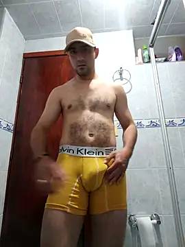 Snapshot of RaphandLey chatting on March 2026 06:35:02 AM RaphandLey online show from March 2026 06:35:02 AM