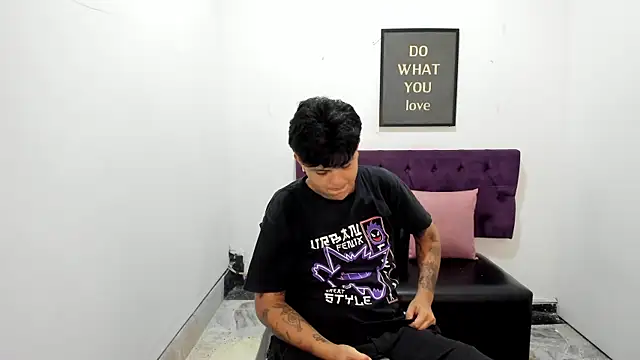 TomBoy Natali online show from April 2026 06:36:02 PM