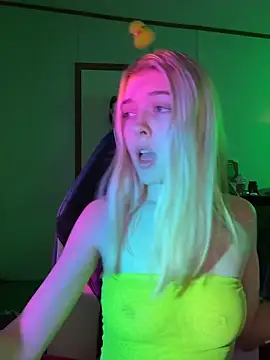 Rainsworld420 online show from April 2026 03:38:01 AM