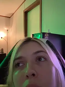 Rainsworld420 online show from May 2026 05:12:01 AM