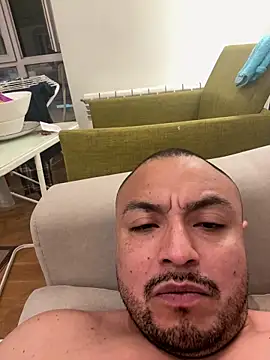 alexandeerr1986 online show from April 2026 11:29:01 PM