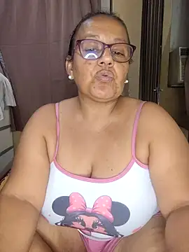 Snapshot of Roxy_77 chatting on March 2026 04:06:01 AM Roxy 77 online show from March 2026 04:06:01 AM