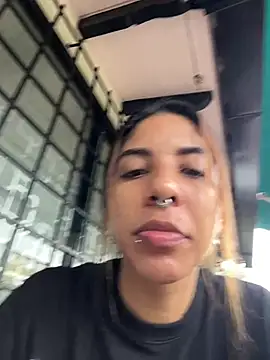 VioletaHills  online show from May 2026 12:23:02 PM