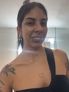 VioletaHills  online show from June 2026 12:19:01 PM