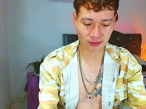  Santi2 online show from March 2026 07:19:01 PM