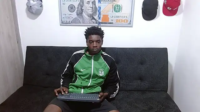 Snapshot of charles_king chatting on March 2026 07:07:01 PM charles king online show from March 2026 07:07:01 PM