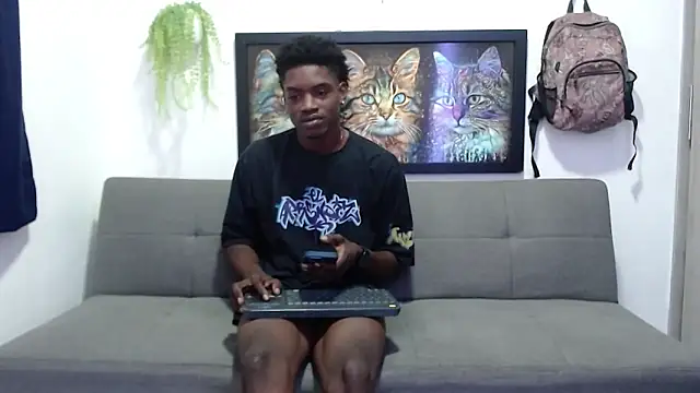 Snapshot of charles_king chatting on March 2026 01:17:02 PM charles king online show from March 2026 01:17:02 PM