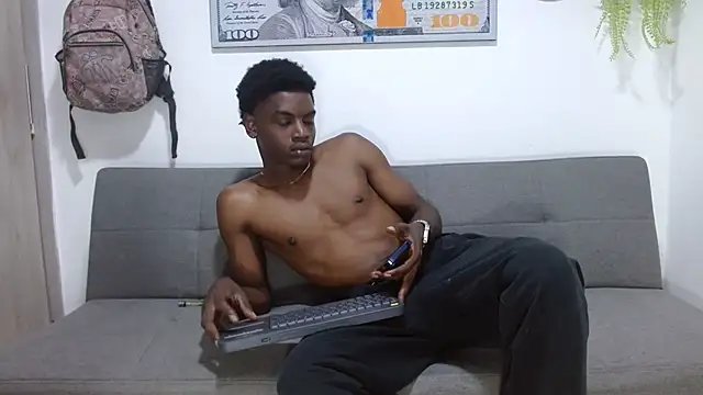 Snapshot of charles_king chatting on March 2026 04:28:02 AM charles king online show from March 2026 04:28:02 AM