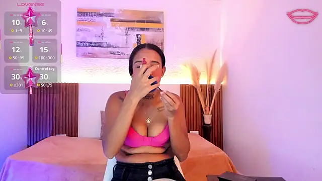 Snapshot of Tiana_Glow2 chatting on July 2026 10:29:02 PM Tiana Glow2 online show from July 2026 10:29:02 PM