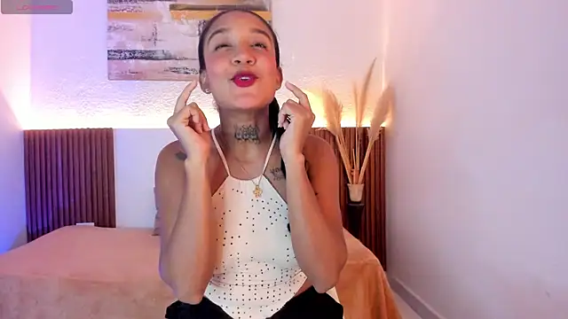 Snapshot of Tiana_Glow2 chatting on July 2026 10:29:02 PM Tiana Glow2 online show from July 2026 10:29:02 PM