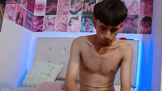 Snapshot of golden_raiden_12 chatting on March 2026 04:18:02 PM golden raiden 12 online show from March 2026 04:18:02 PM