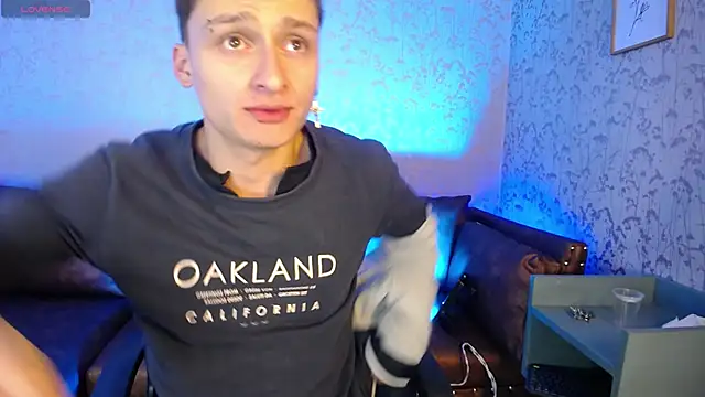 DIEGO JONES online show from March 2026 01:05:01 PM