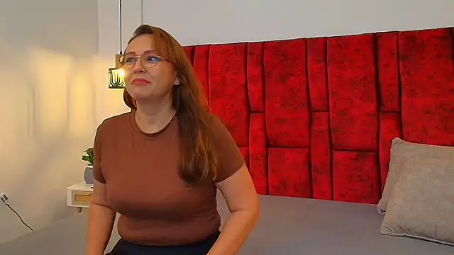  Monaliza  online show from May 2026 12:33:02 PM