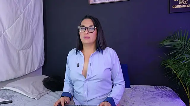 Snapshot of Valeriaa_cruz chatting on May 2026 12:26:02 AM Valeriaa cruz online show from May 2026 12:26:02 AM