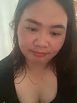 Snapshot of E-ll-A01 chatting on March 2026 07:37:02 AM E-ll-A01 online show from March 2026 07:37:02 AM