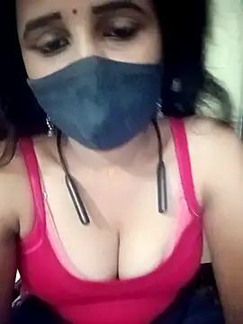 Snapshot of Tamil_Rani- chatting on March 2026 06:58:01 PM Tamil Rani- online show from March 2026 06:58:01 PM