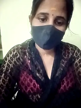 Snapshot of Tamil_Rani- chatting on March 2026 06:23:02 PM Tamil Rani- online show from March 2026 06:23:02 PM