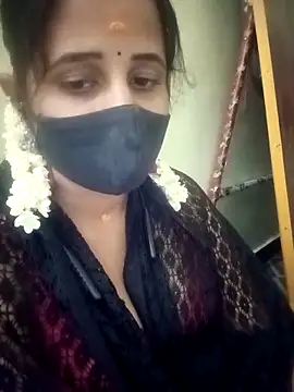 Snapshot of Tamil_Rani- chatting on March 2026 06:28:02 AM Tamil Rani- online show from March 2026 06:28:02 AM