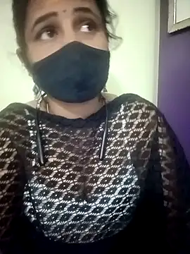 Snapshot of Tamil_Rani- chatting on March 2026 01:31:02 AM Tamil Rani- online show from March 2026 01:31:02 AM